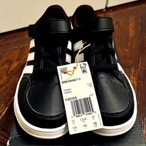 NWT Kids Adidas Breaknet C Sneakers